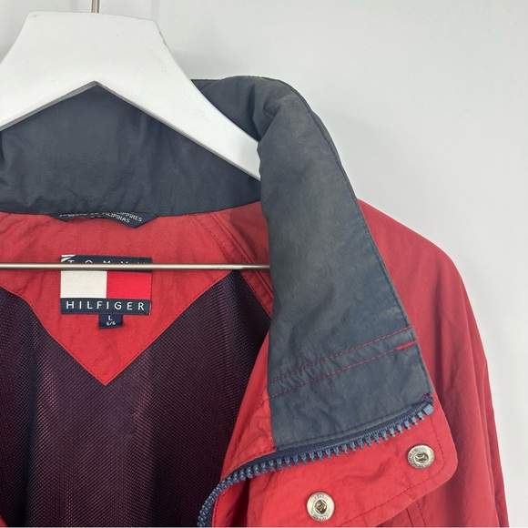 Vintage Y2K Tommy Hilfiger Red Windbreaker Jacket Size Large Early 2000s - Picture 9 of 12